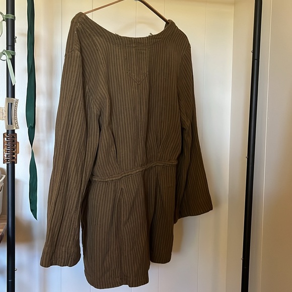 NWOT Free People short romper with drawstring, bell sleeves, size XS - Picture 3 of 6